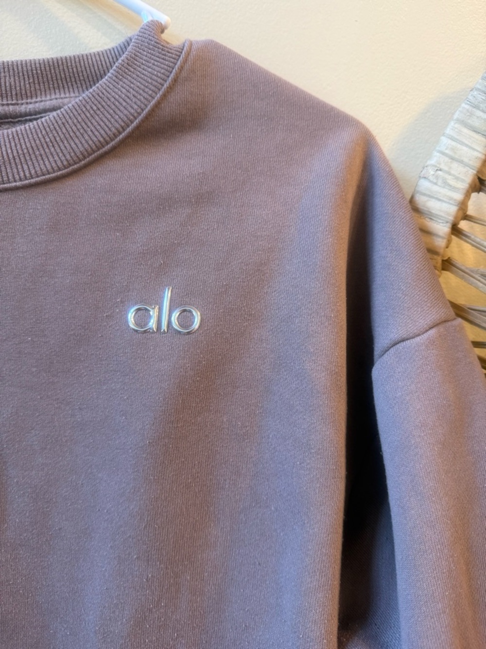 ALO Yoga Accolade Sweatshirt - Picture 2 of 4